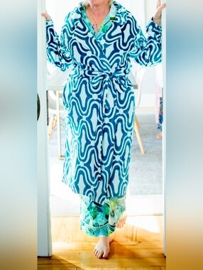 Lesley Evers Tiffany Geometric Teal Robe